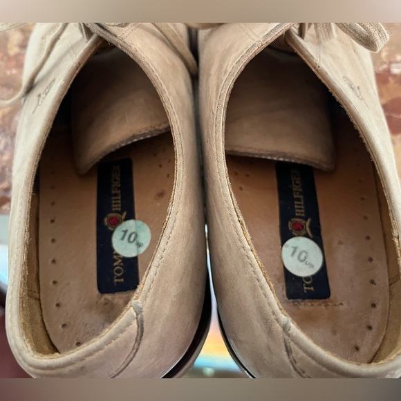 Tommy Hilifingr leather Cream Oxford Shoes with Suede Material and Sturdy Sole - Picture 5 of 8